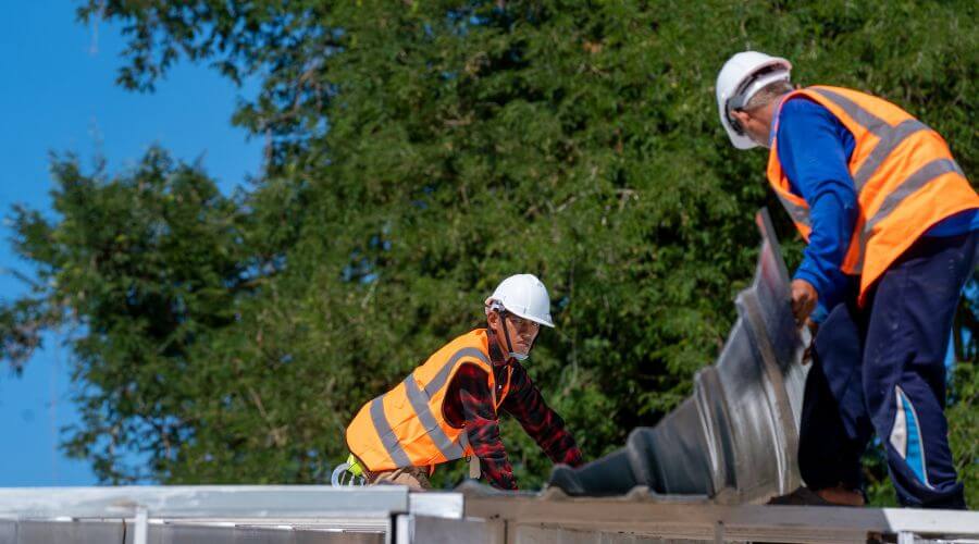 Professional new roof installation services in Oakford, IN